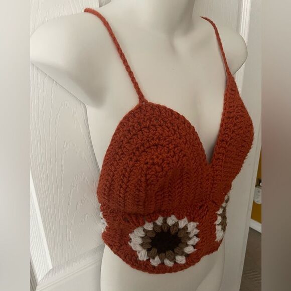 Handmade crocheted women’s halter top - Picture 2 of 6